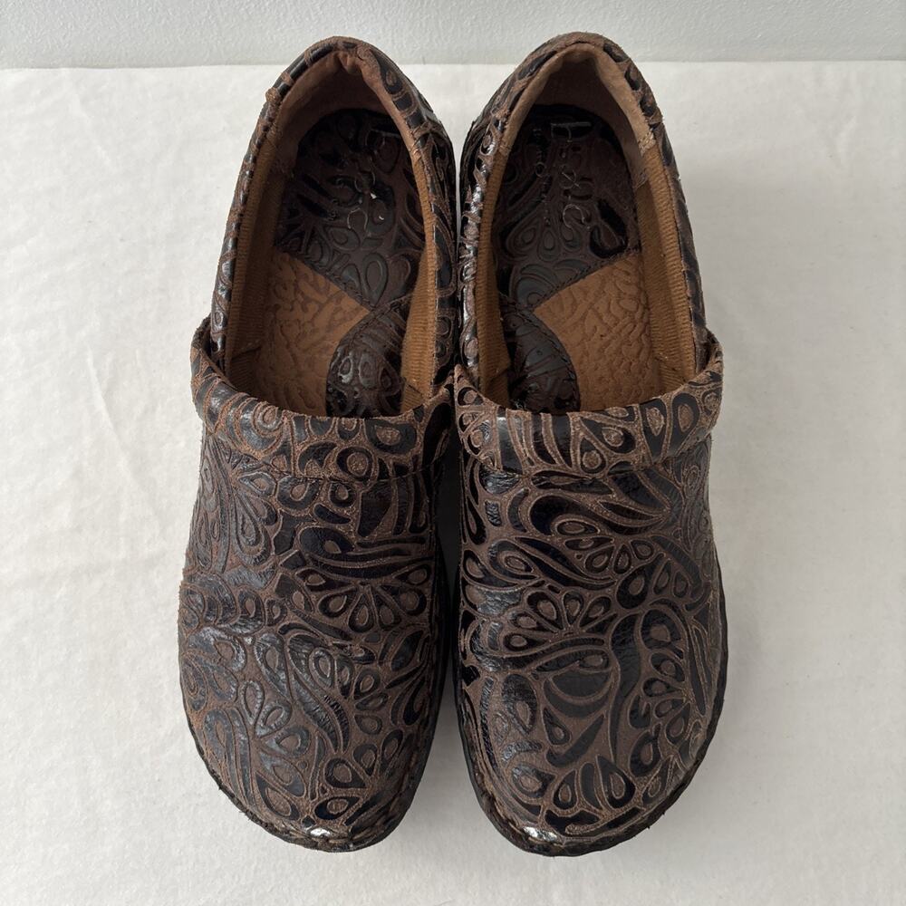 BOC Born Women Clogs 9.5 Slip On Shoe Peggy Tooled Leather Western Comfort